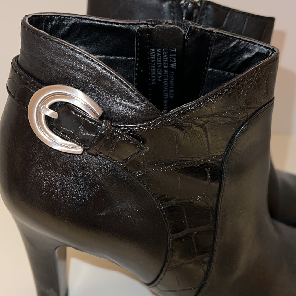 Naturalizer bootie - Picture 4 of 7